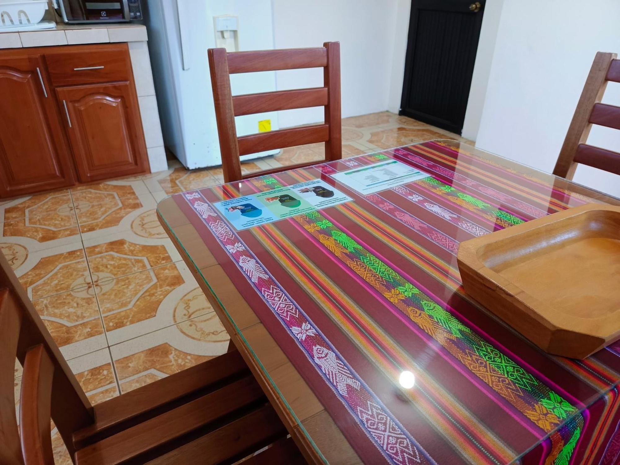 Teresita'S House Suites Con Cocina Privada プエルト・バケリソ・モレノ エクステリア 写真